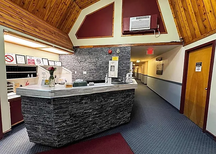 Zero - 100 Motor Inn