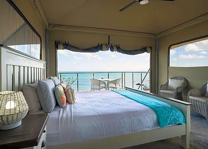 Bremer Island Banubanu Beach Retreat