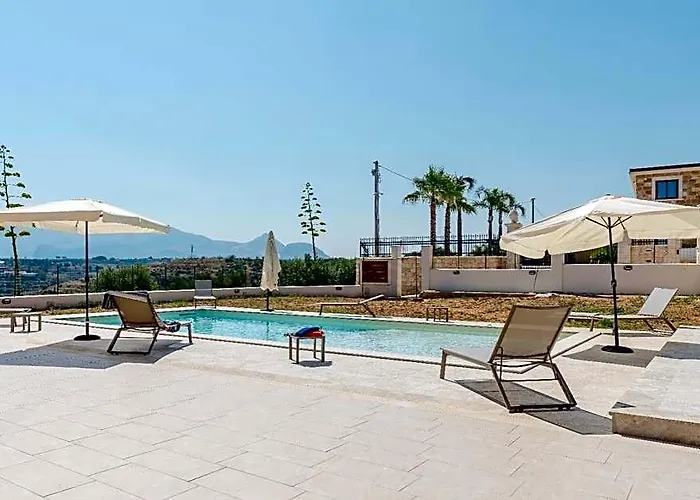 Villa Con Piscina