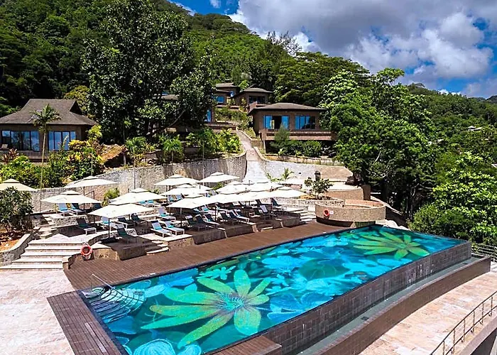 Gardens Hill Resort & Spa
