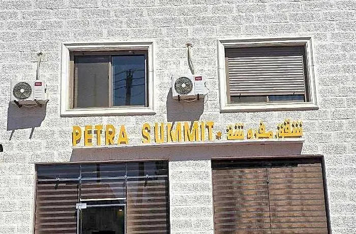 Summit Hotel