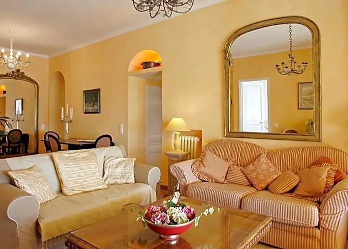 Villa With Private Beach - Villa Lou Cade