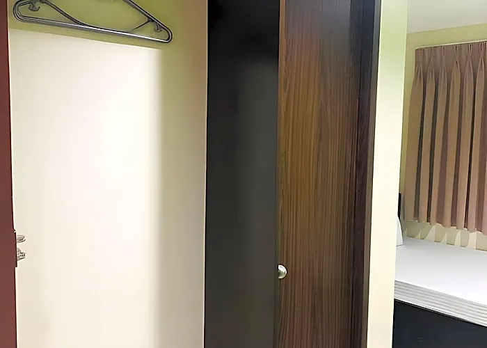 Emerald Suites Cdo