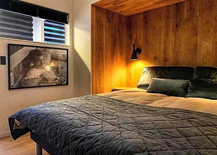 Lonin Apartments