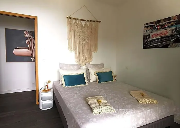 Casa Lunga In Erbalunga - A Stones Throw From The Beach