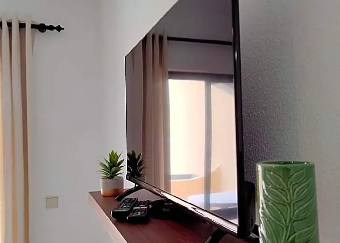 Vale De Centeanes 2-Bedroom Beach Apartment