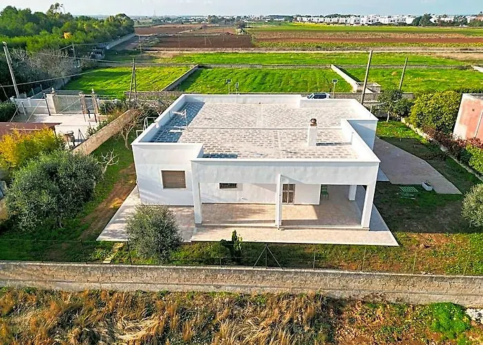 Villa A 300Mt Dalla Spiaggia, Parcheggio Privato