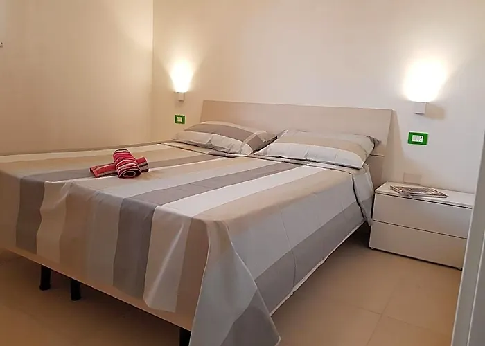 Charming Apartment In Central Location With Air Conditioning Pets