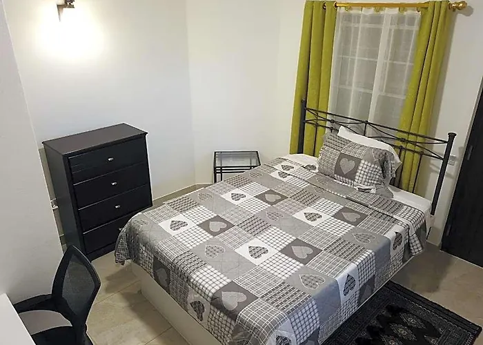Blue Star Apartments & Hotel