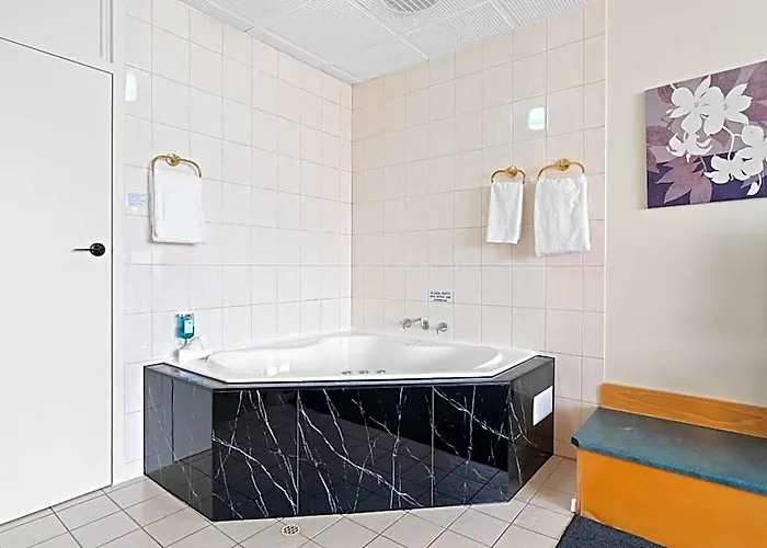 Adelaide International Motel
