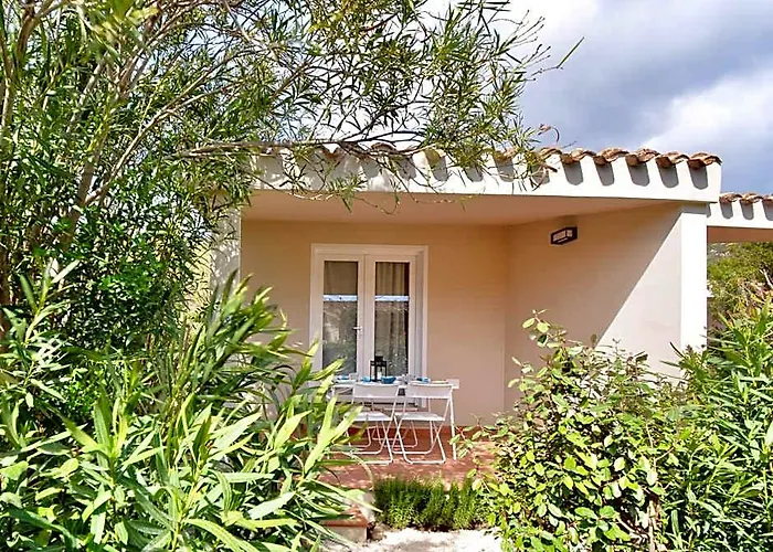 Isa - Residence In Costa Rei Just 450 Meters From The Beach, Apartments With Air Conditioning And Outdoor Private Area