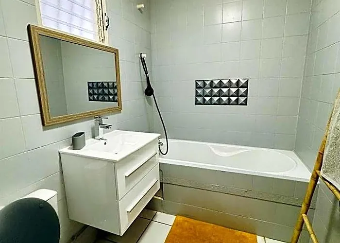 Oasis Studio 33