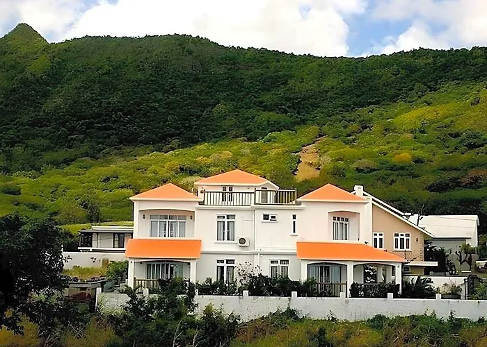Tulsie Studios And Apartments