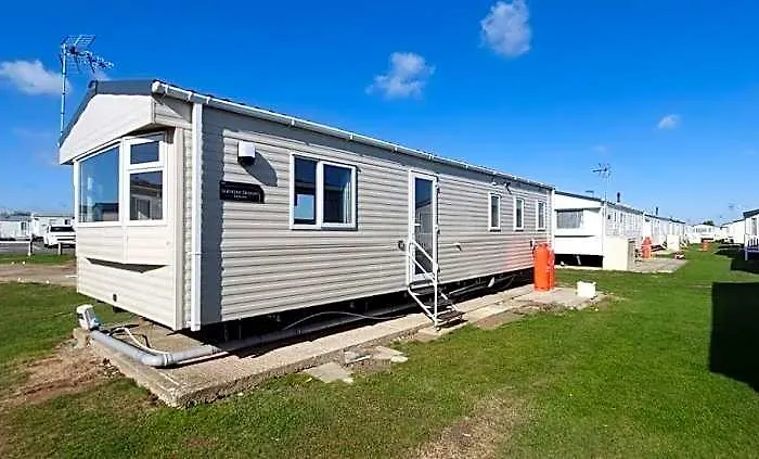 Delux Caravan - Clacton-On-Sea