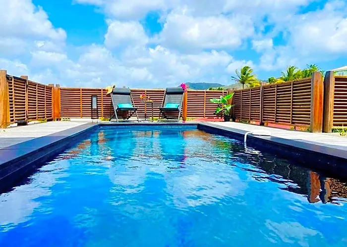Villa Passion Cannelle De Standing Avec Sa Piscine Vue Mer
