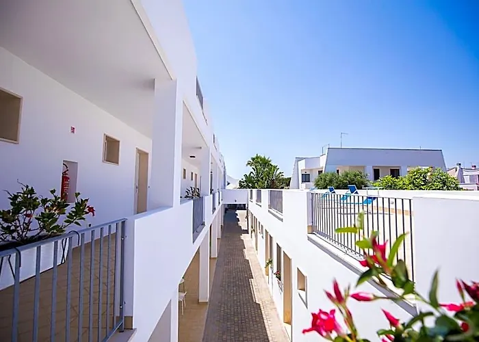 Donnosanto Residence Torre Santa Sabina