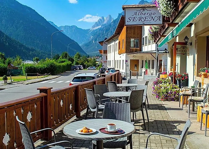 Hotel Serena - Tre Cime Views