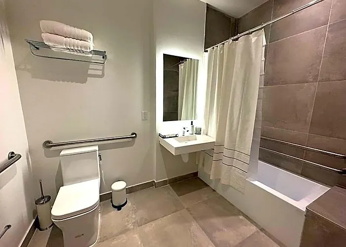 Smart Brickell Deluxe Apartment
