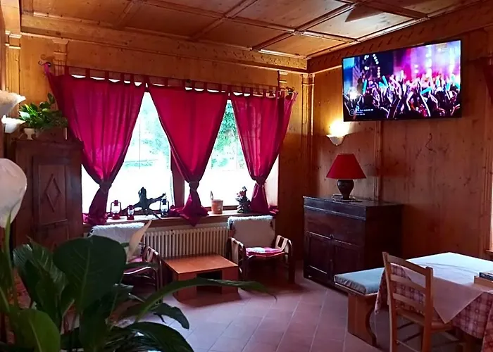 Hotel Griglieria Pizzeria Gnomo Goloso