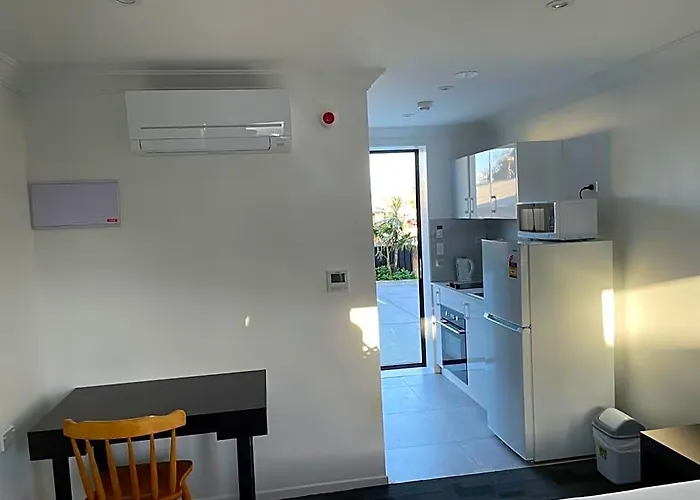 Krishna Motel - Newly Built In Papakura