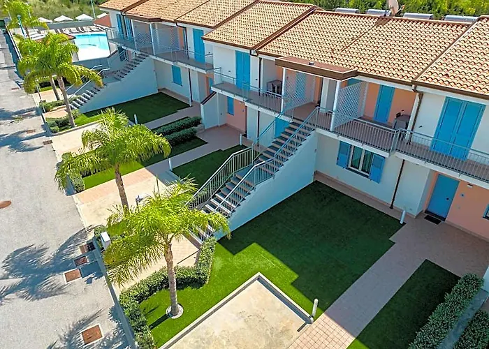 Icaro Apartments