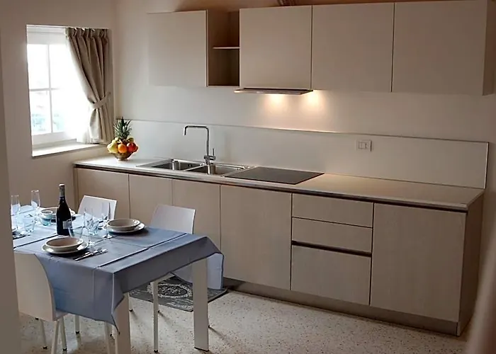 Quirinus Venetia Properties