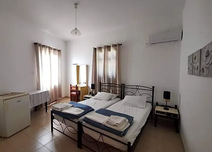 Nikos Hotel