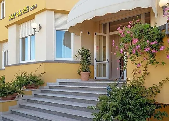 Hotel de la Ville