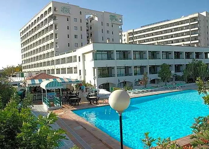 Apartamentos Green Park