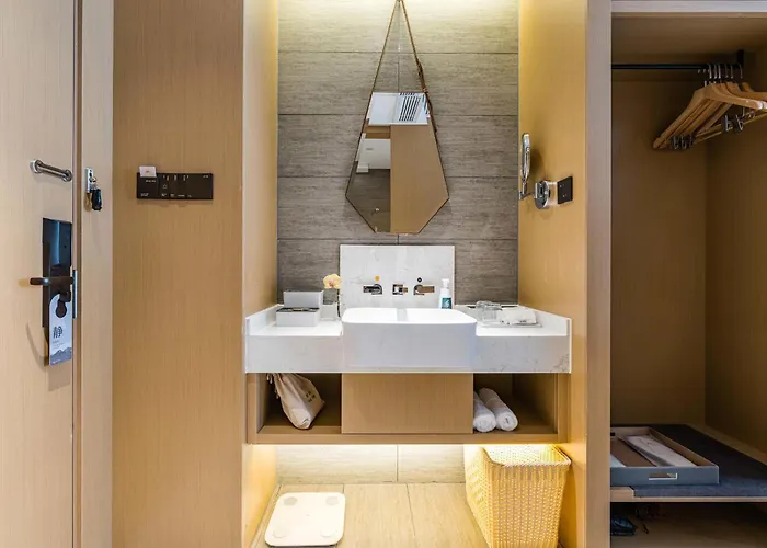 Atour Hotel Wushan Road Fuzhou Three Lanes And Seven Alleys