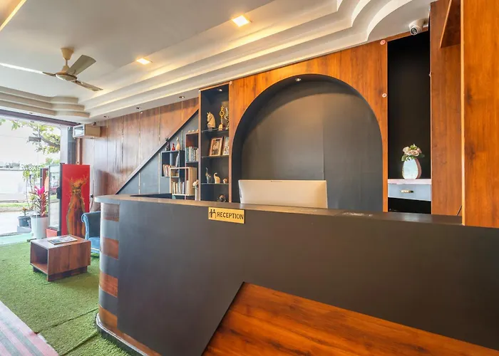 Treebo Jaguar Comforts, 3 Kms From Mahatma Gandhi Park