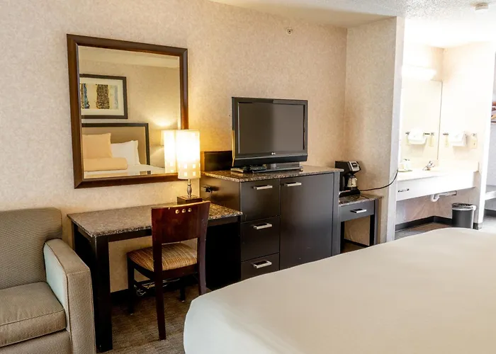 Argo Inn And Suites