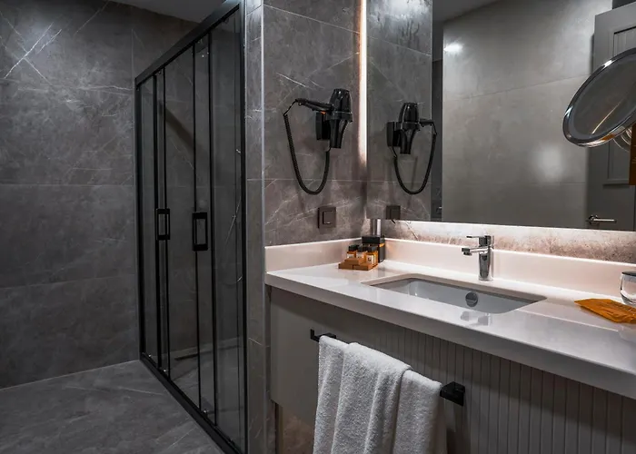 Renex Hotels