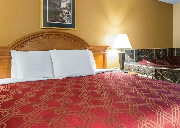 Econo Lodge Dalton West