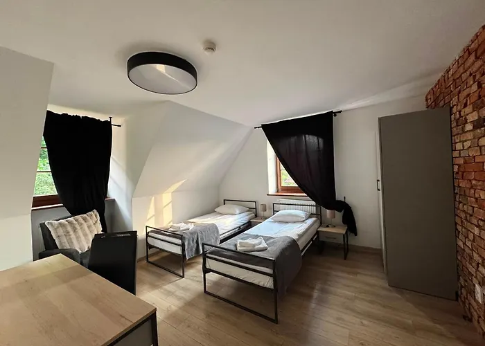 Hotel Zuraw W Starym Spichlerzu