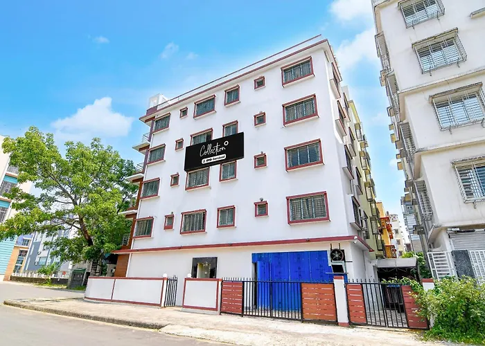 Super Collection O Newtown Bus Stand Formerly The Executive Suites