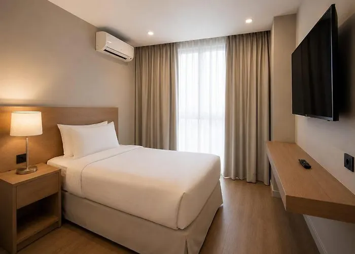 Teles Plaza Hotel