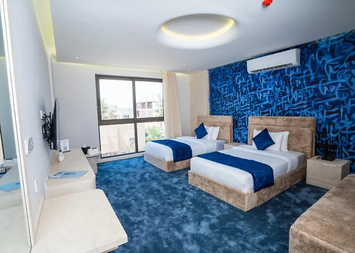Twelve Hotel