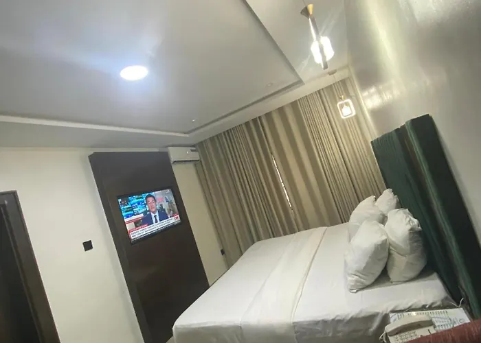 Adwels Hotel&Suites