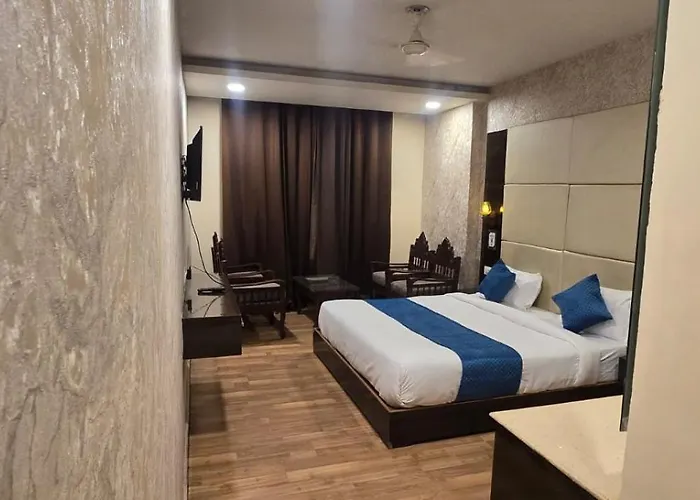 New Chanakya Hotel Bar & Restaurant