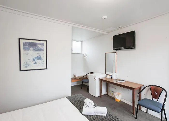 Prince Of Wales Hotel Motel