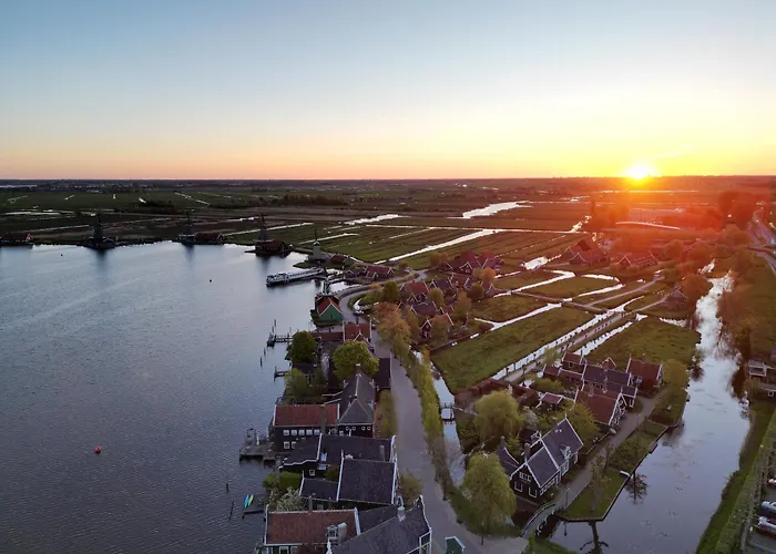 Boetiek Hotel Parel Aan De Zaan Near Zaanse Schans And Amsterdam