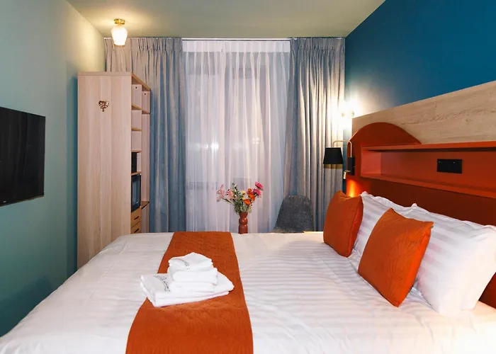 Boetiek Hotel Parel Aan De Zaan Near Zaanse Schans And Amsterdam