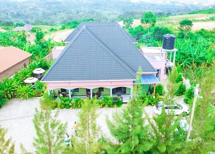 Bamboo Suites Kihihi