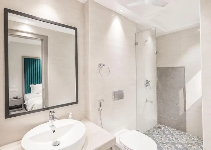 Mukut Mani Regency - The Bay Suites