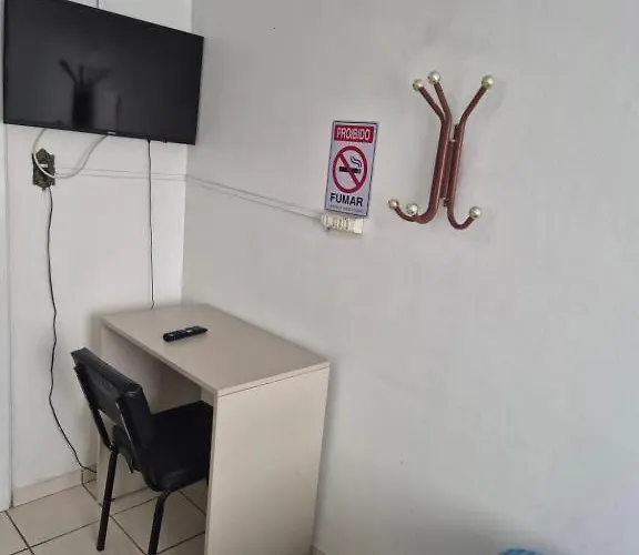 Eduardos Hotel