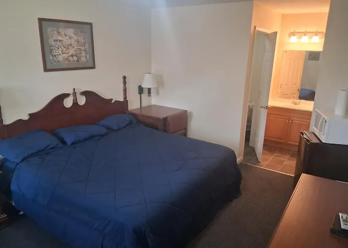 Tumbleweed Inn & Suites