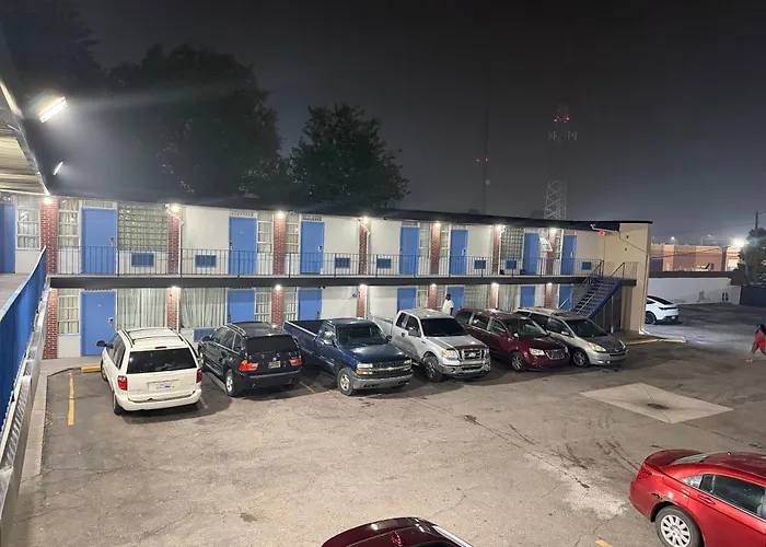 Riviera Motel