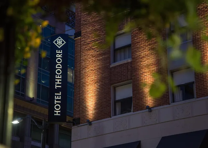 Hotel Theodore Seattle Downtown, Tapestry By Hilton