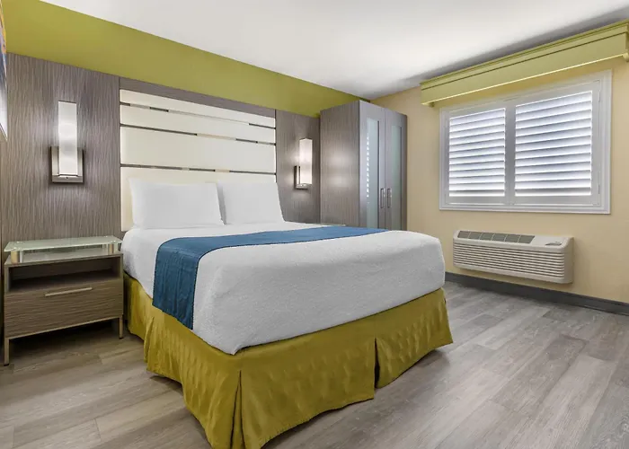 Best Western Antelope Inn & Suites